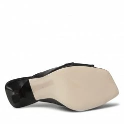 Mules Et Sandales Mules / Sandales De Bain KARINO - 3973/076-P Czarny/Lico Noir -G-Shock Soldes Magasin 0000300313145 02 rz